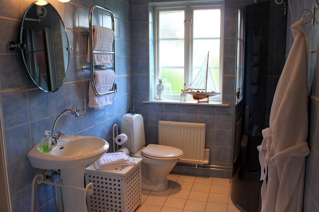 Aengshyddan B&B Yngsjö Exterior foto